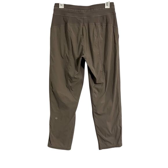 Lululemon Dance Studio Crop Pants Half Moon Size 6 - Picture 5 of 5